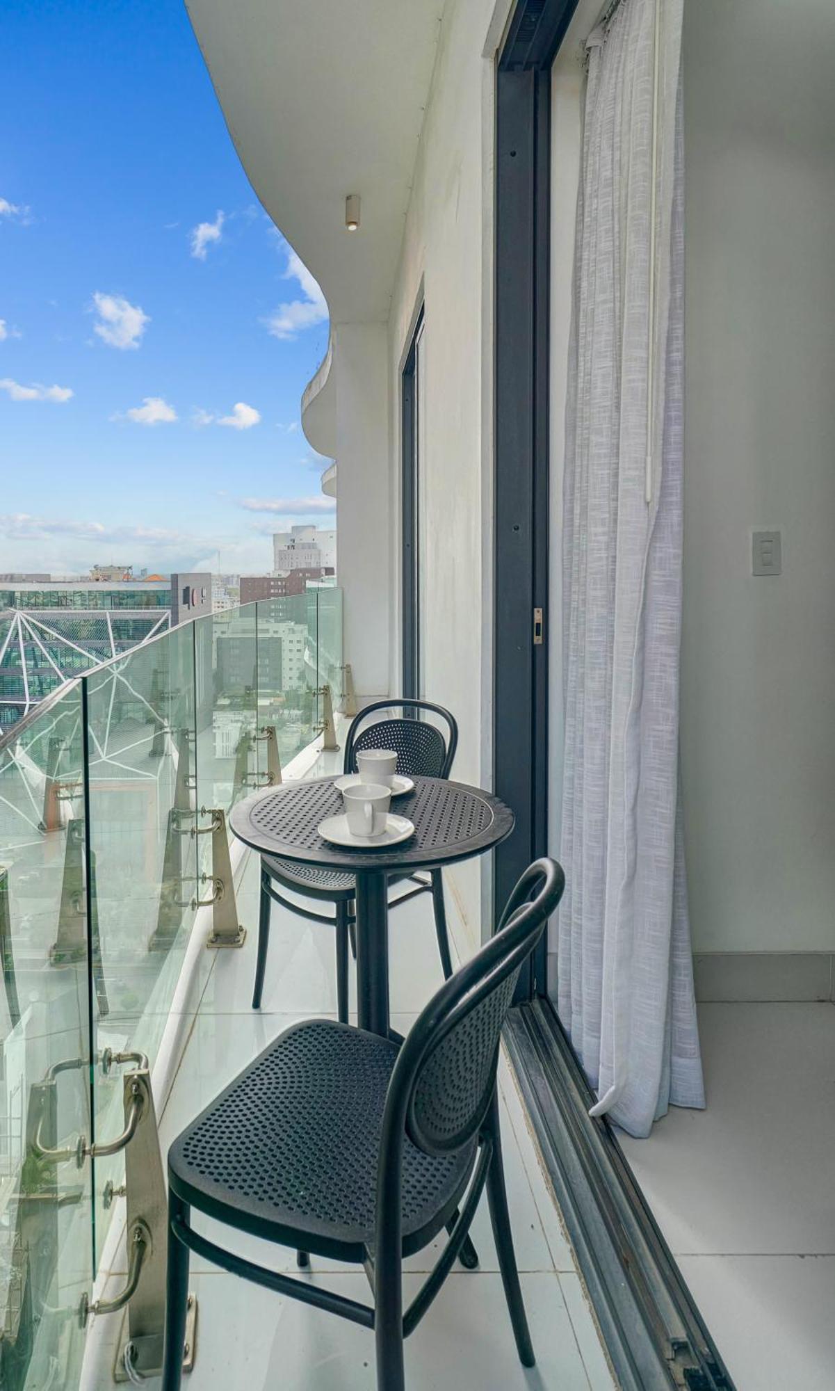 Monaco Residences Piantini Санто-Доминго Экстерьер фото