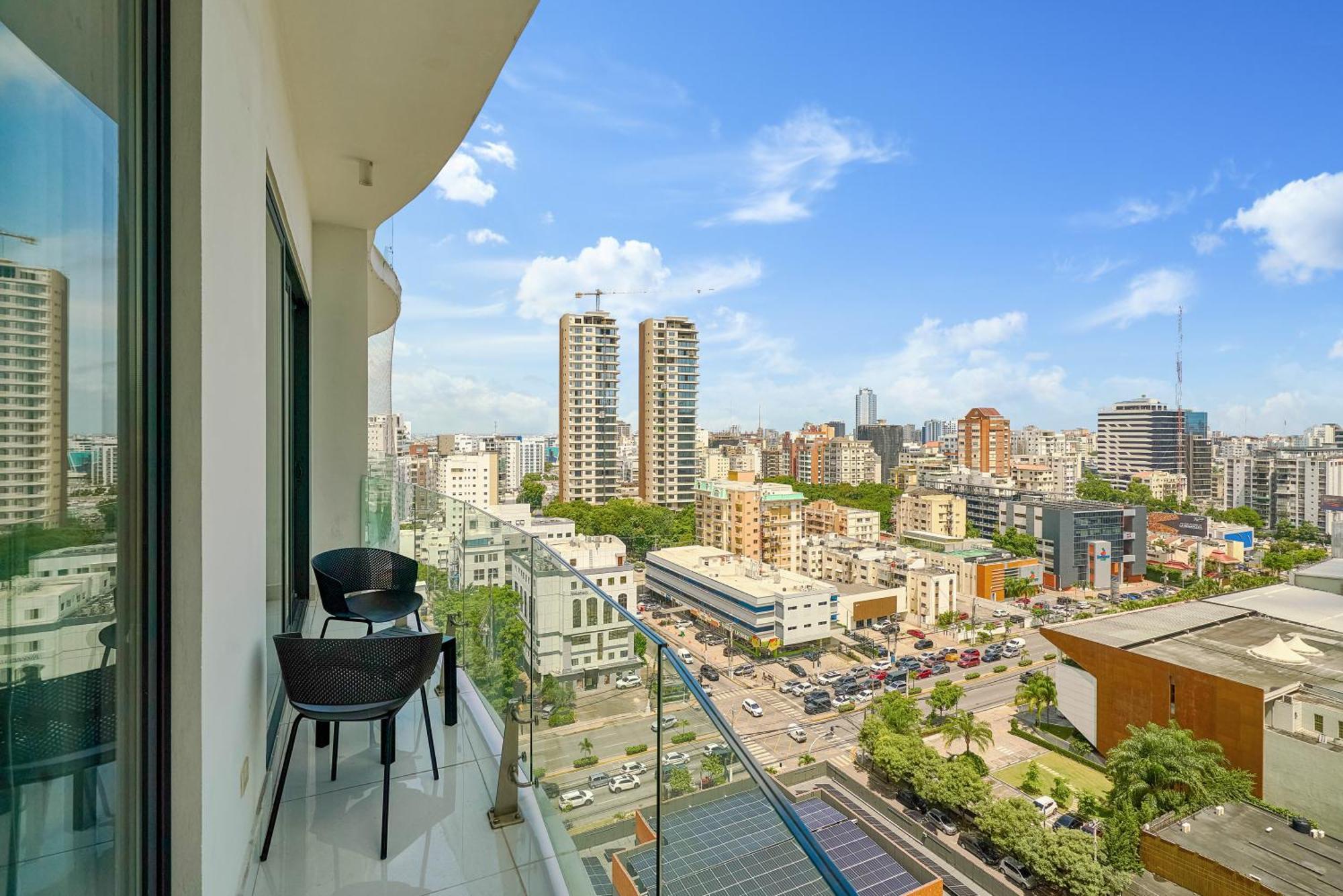 Monaco Residences Piantini Санто-Доминго Экстерьер фото